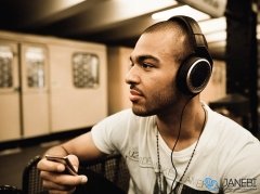 هدفون دور گوش Sennheiser