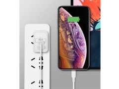 شارژر دیواری سریع مومکس Momax UM13CN OnePlug PD QC3.0 Charger 18W