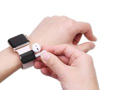 نگهدارنده ایرپاد روی اپل واچ Ahastyle PT75 AirPods Silicone Holder