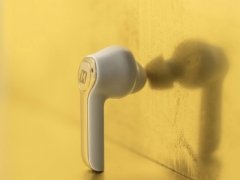 هندزفری بلوتوث مومکس Momax Spark Bluetooth Earphones