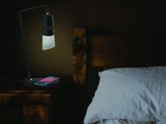 چراغ مطالعه شناور و شارژر وایرلس مگی Megi Smart Magnetic Levitating Lamp Pro