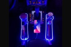 کنسول نظم‌دهنده داخل خودرو دارای پورت یواس‌بی Interior organizer console
