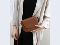 قیمت کیف کراس بادی زنانه Viney small genuine leather crossbody bag women's 2023 7987