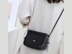 قیمت کیف دوشی زنانه Viney small genuine leather crossbody bag women's 2023 7987