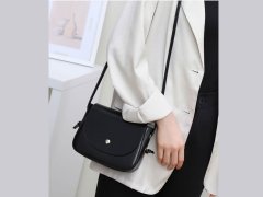 فروش کیف دوشی زنانه Viney small genuine leather crossbody bag women's 2023 7987