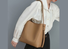 کیف دوشی زنانه با ظرفیت بزرگ new women's leather shoulder crossbody bag 5478
