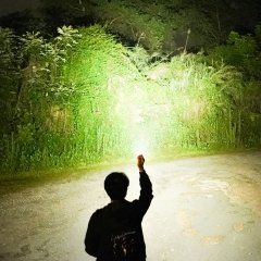 چراغ قوه فندک دار پرنور اسمایلینگ شارک