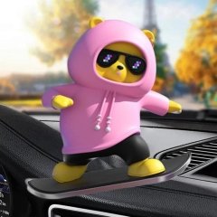 دکوری خرس اسکیت‍‌‌‌ سوار صورتی خودرو