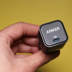 کیفیت شارژر دیواری انکر