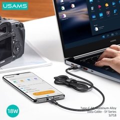 کابل یوسمز SJ718 متصل به گوشی