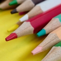 مداد رنگی  فکتیس FACTIS با جعبه فلزی 24 رنگ