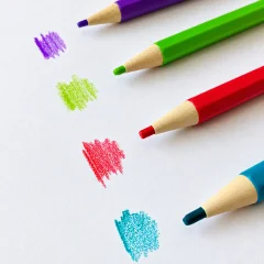 مداد رنگی اتودی با رنگدهی بالا