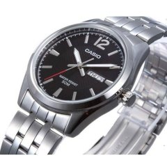 ساعت مچی مردانه کاسیو Casio مدل MTP-1335D-1A با بند استیل و صفحه مشکی /کیوسی شد. عکس اول گالری بی کیفیت است.