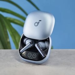نمایشگر و نوار لمسی کیس Soundcore Liberty 4 Pro