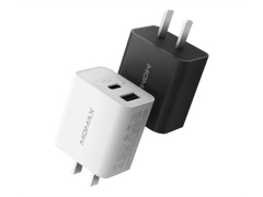 شارژر دیواری سریع مومکس Momax UM13CN OnePlug PD QC3.0 Charger 18W
