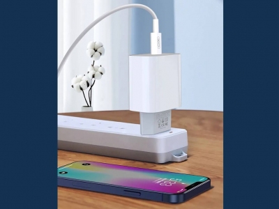 شارژر دیواری تایپ‌سی ایکس‌او XO 20W Fast charger with Lighting cable L77 EU