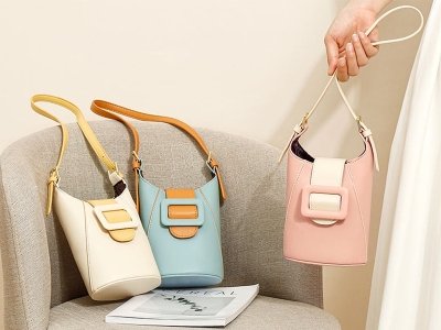 کیف دوشی زنانه طرح چرم تائومیک میک TAOMICMIC D7060