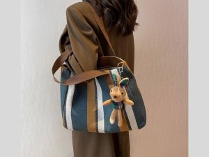 کیف دوشی زنانه با ظرفیت بزرگ 6909