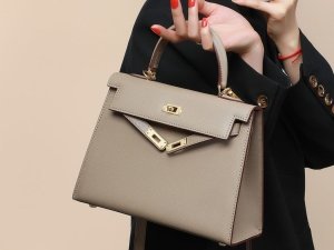 کیف دوشی زنانه چرمی 5926