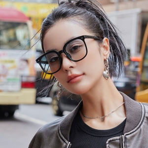 عینک آفتابی زنانه کارن بازار Karen Bazaar مدل TR2268 تاشو