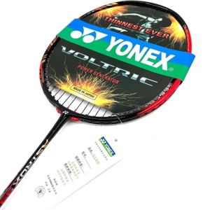 راکت بدمینتون یونیکس YONEX مدل VOLTRIC 10