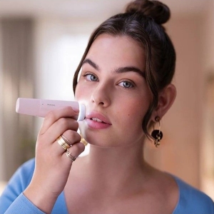 ماشین اصلاح موی صورت بانوان فیلیپس philips اصل مدل BRR454 سری 5000