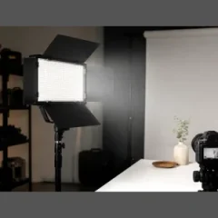 استفاده پنل نور ثابت برای عکاسی