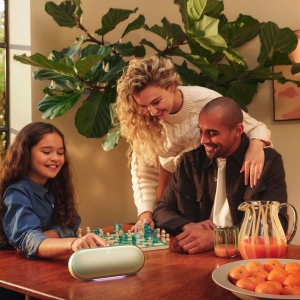 اسپیکر بلوتوثی هارمن کاردن Harman Kardon مدل Luna 2