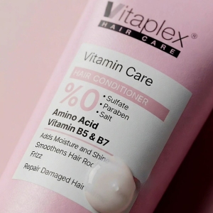 نرم کننده موهای خشک و نرمال ویتاپلکس مدل Vitamin Care فاقد سولفات 250ml