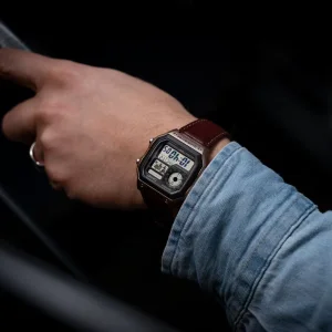 ساعت مچی دیجیتال کاسیو CASIO مدل AE-1200WHL-5AV یونیسکس با بند چرمی