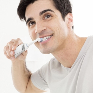 سری یدک مسواک برقی اورال بی Oral-B مدل CrossAction EB50-4 بسته 4 عددی
