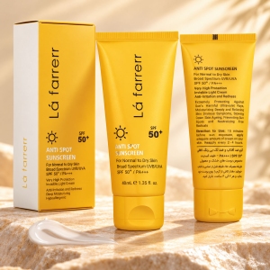 کرم ضد آفتاب و ضد لک بی رنگ لافارر با SPF50 مناسب پوست خشک و معمولی 40ml