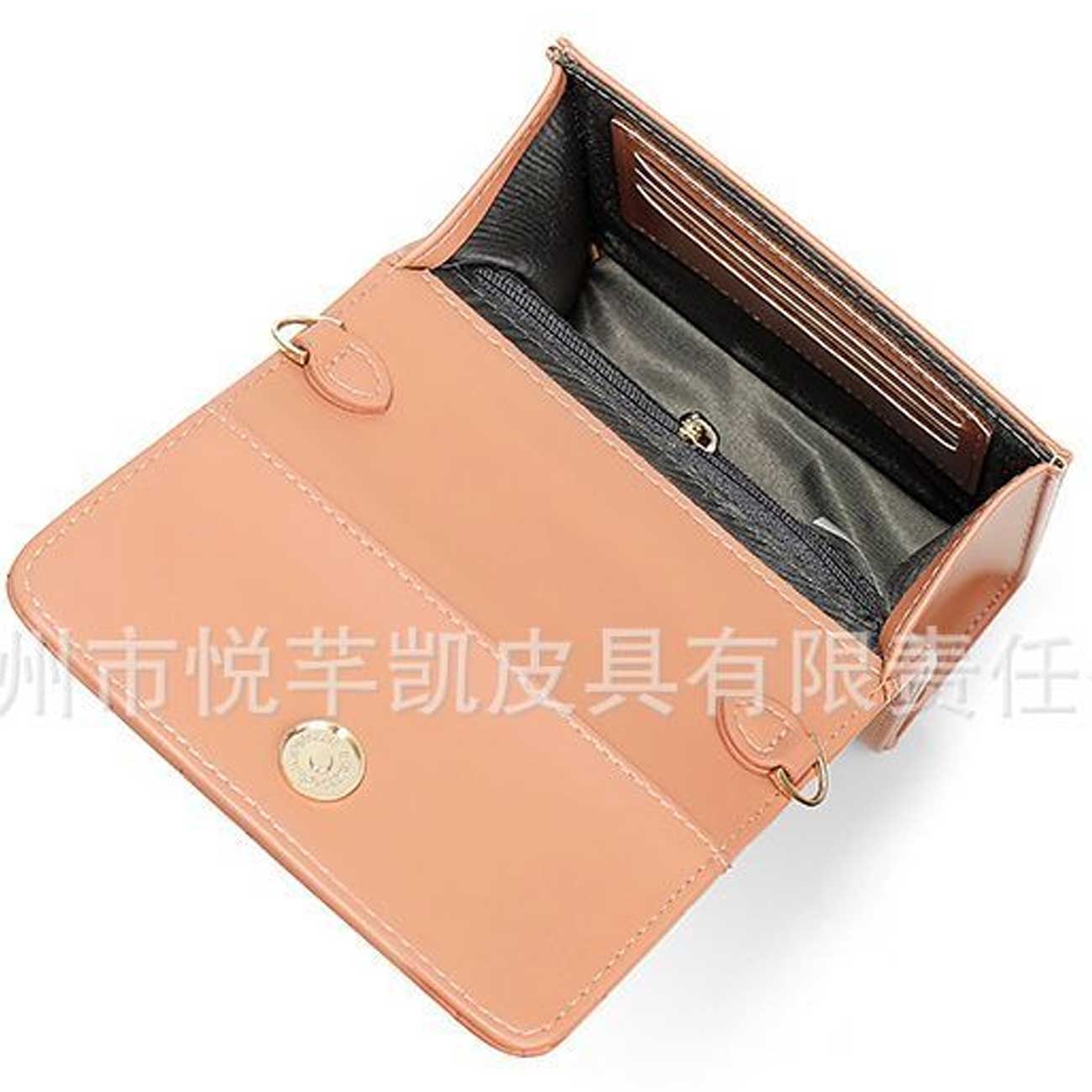 فضای داخلی کیف