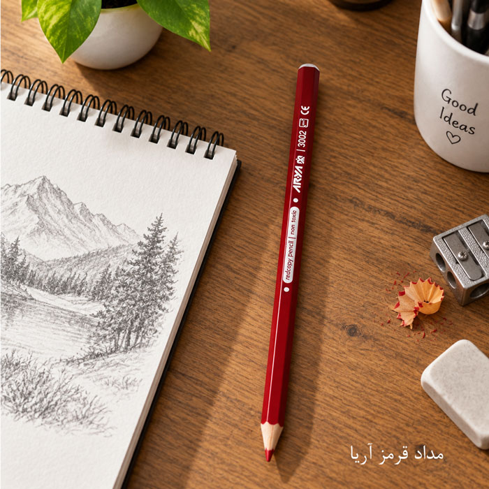 مداد قرمز روی میز